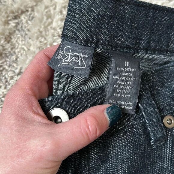 City Streets Washed Black Skinny Jean Ankle Zipper Size 11 - Picture 2 of 4